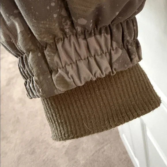 Camouflage Snowboarding Jacket - Picture 12 of 13